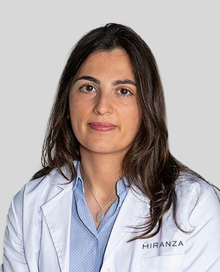 La doctora María Santiago Varela, especialista en retina médica y diabetes ocular en Miranza Instituto Gómez-Ulla.