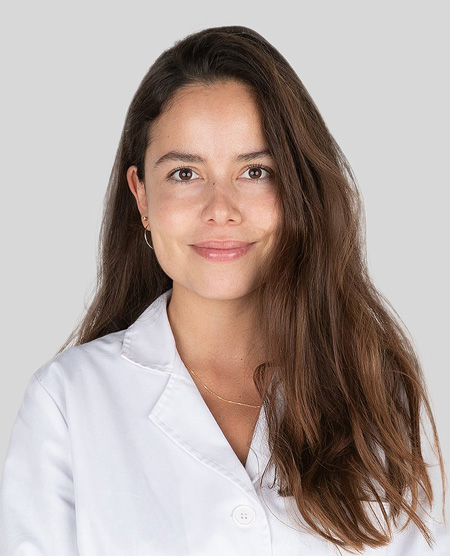La doctora Sofía Porto, especialista en Glaucoma e Hipertensión Ocular en Miranza Instituto Gómez-Ulla.