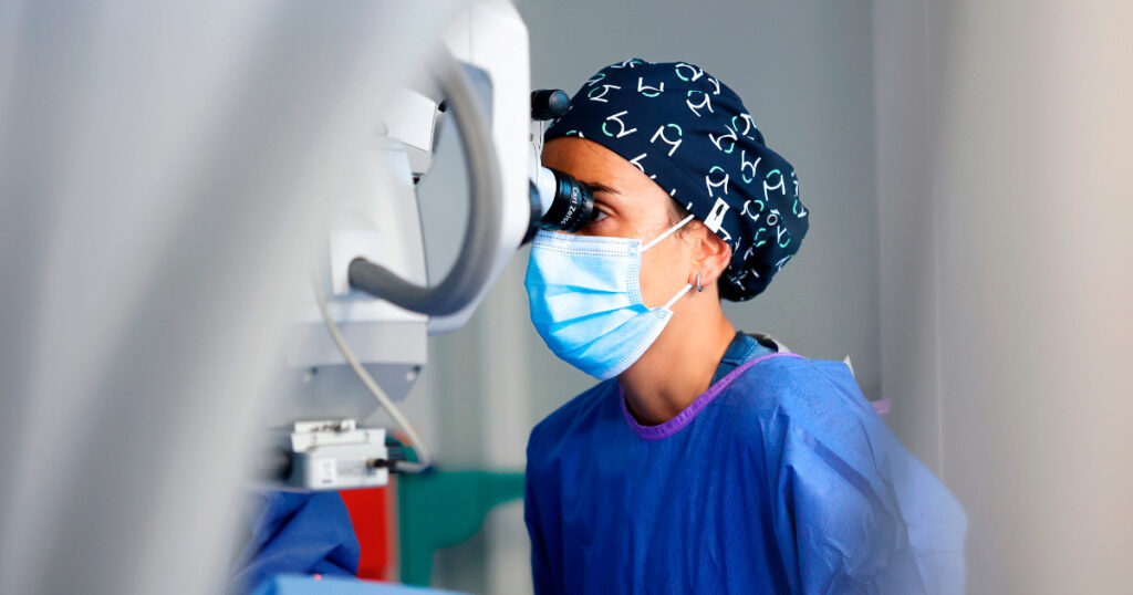 Cirugía Catarata como tratamiento glaucoma ángulo cerrado
