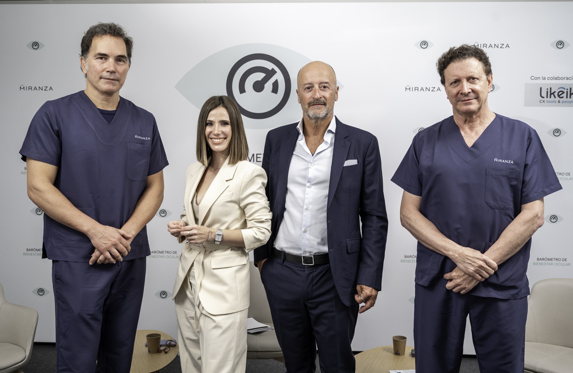 Ramón Berra, Victoria Arnau y los doctores Íñigo Corcóstegui y Federico Alonso en la presentación del 6º Barómetro de Bienestar Ocular